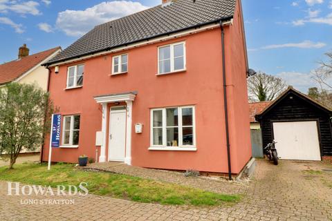 3 bedroom detached house for sale - Crown Close, Dickleburgh