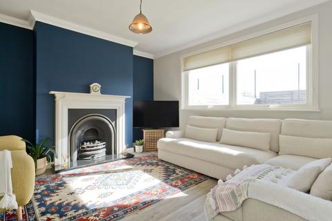 48 Forth View, West Barns, Dunbar, EH42 1TZ