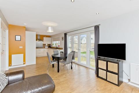 6 Castell Maynes Crescent, Bonnyrigg, EH19 3RU