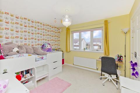 6 Castell Maynes Crescent, Bonnyrigg, EH19 3RU
