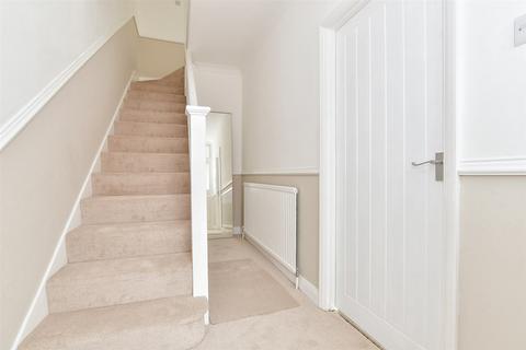 162 Downs Road, Walmer, Deal, CT14 7TF