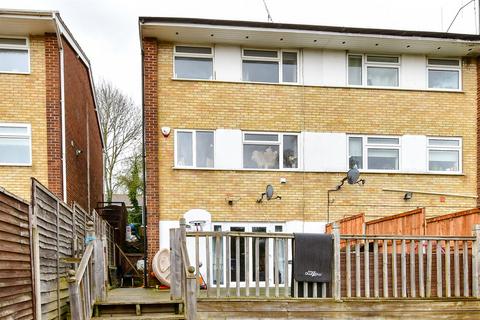3 bedroom semi-detached house for sale, Lyndhurst Way, Istead Rise, Kent