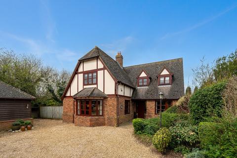 4 bedroom detached house for sale - The Pastures, Henlow SG16