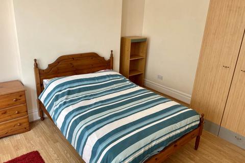 6 bedroom house to rent - Beechwood Road, Uplands, , Swansea