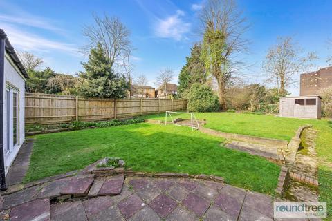 4 bedroom house for sale, Tenterden Drive, Hendon NW4