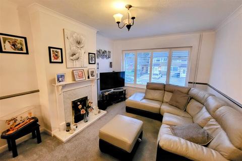 2 bedroom maisonette for sale, CHAIN FREE 2 bedroom F/F maisonette - Severn Way, Watford