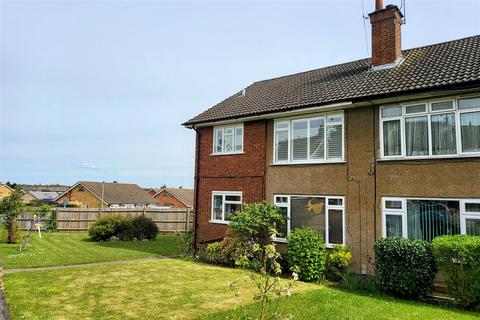 2 bedroom maisonette for sale, CHAIN FREE 2 bedroom F/F maisonette - Severn Way, Watford