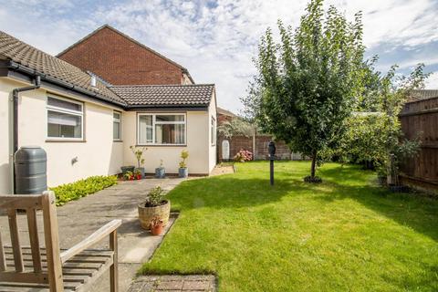 2 bedroom semi-detached bungalow for sale, Armitage Way, Cambridge