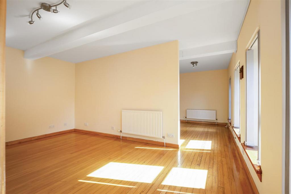 15-17 High Street 6.jpg