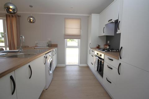 2 bedroom villa for sale, The Hollies, London Road