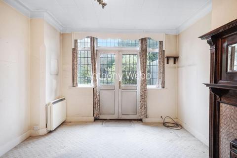 3 bedroom semi-detached house for sale, Winchmore Hill Road, Southgate, N14