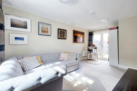 15 Whitley Link, Chelmsford, CM2 9FX
