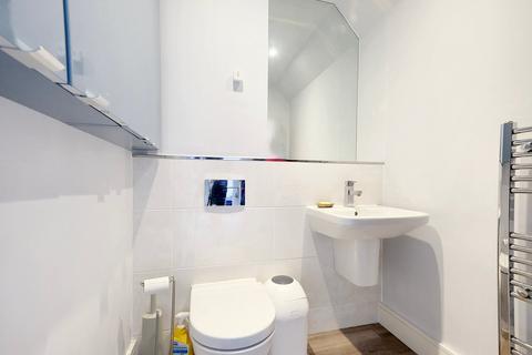 15 Whitley Link, Chelmsford, CM2 9FX