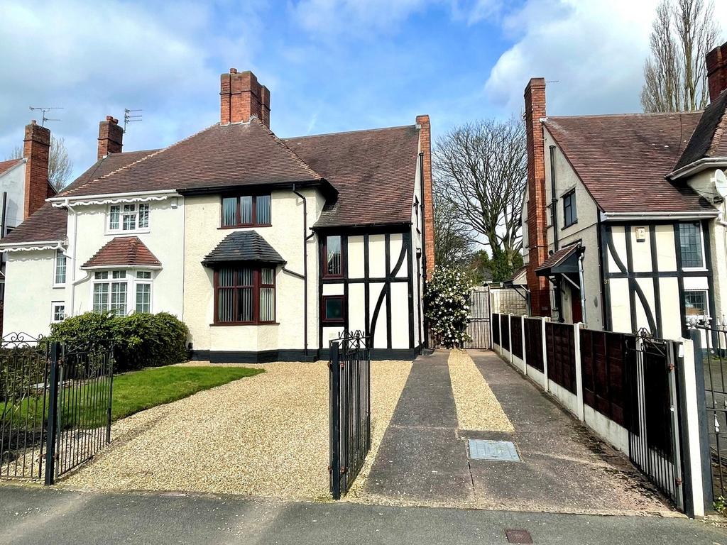 Primrose Lane, Wolverhampton, WV10 3 bed semidetached house for sale