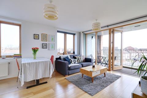 1 bedroom apartment for sale - Ferry Lane, Rainham RM13