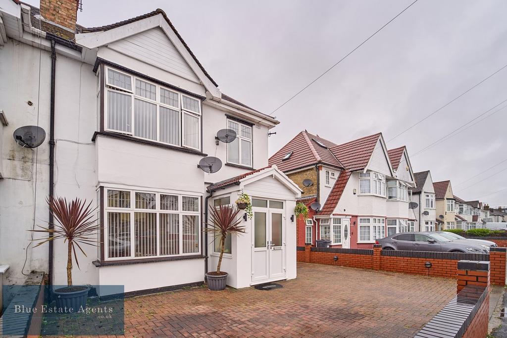 Martindale Road, Hounslow, TW4 7 bed semidetached house £950,000