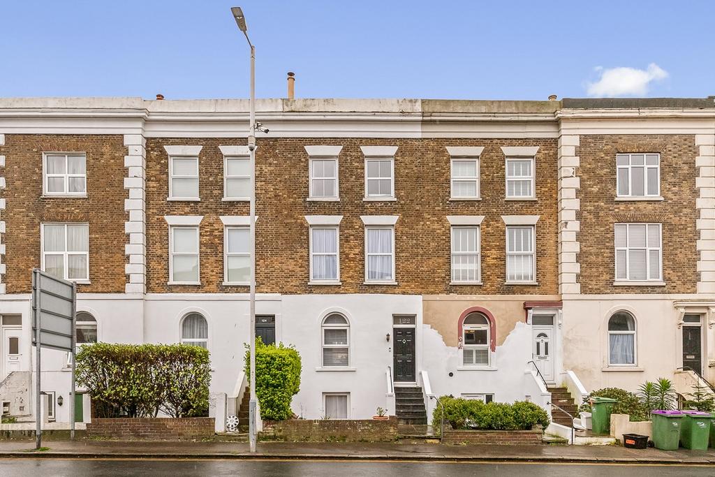 Dover Road, Folkestone, CT20 4 bed terraced house for sale £400,000