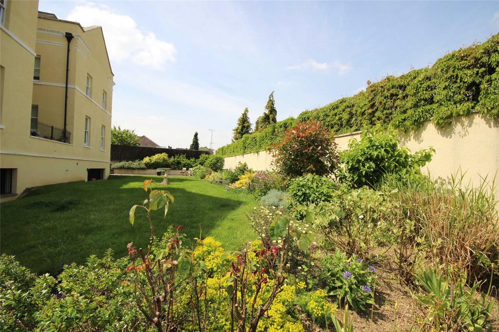 Rear Communal Garden