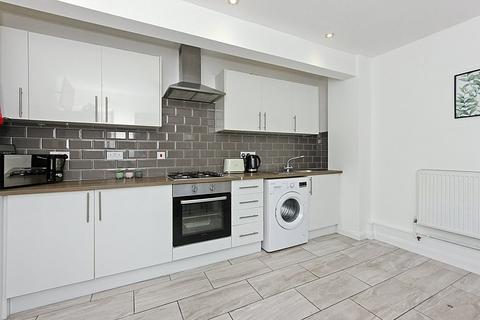19 Barrow Grove, Sittingbourne, ME10 1LB