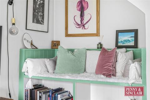 1 Abrahams Road, Henley-on-thames, RG9 2ET
