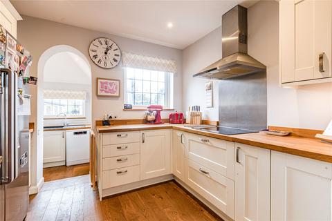 226 High Road, Byfleet, West Byfleet, KT14 7DD