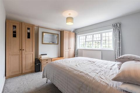 226 High Road, Byfleet, West Byfleet, KT14 7DD