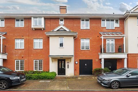 10 Whitchurch House, 1 Wren Lane, Ruislip, HA4 8FF