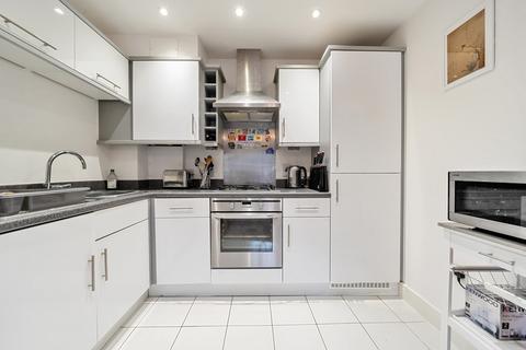 10 Whitchurch House, 1 Wren Lane, Ruislip, HA4 8FF