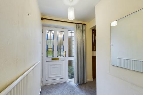 3 bedroom bungalow to rent - Wilkesley Avenue, Standish, Wigan, Lancashire, WN6