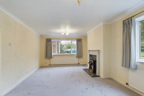 3 bedroom bungalow to rent - Wilkesley Avenue, Standish, Wigan, Lancashire, WN6