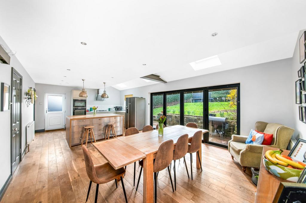 Open plan dining kitchen