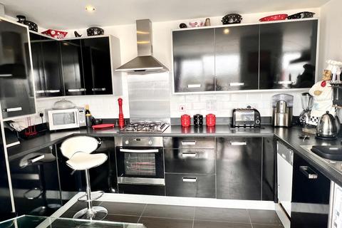 3 bedroom flat for sale, Apartment 34