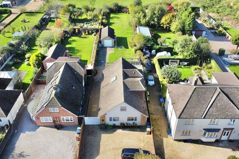 5 bedroom detached bungalow for sale, Wimblington Road, March