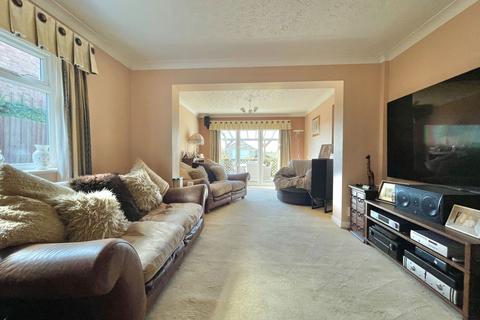 5 bedroom detached bungalow for sale, Wimblington Road, March