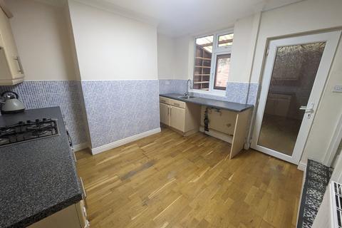 2 bedroom terraced house to rent, St Annes Street, Grantham, NG31
