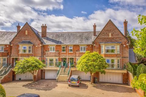 5 bedroom townhouse to rent, Virginia Water, Surrey