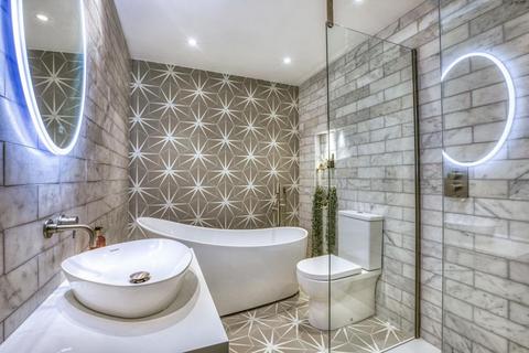 5 bedroom townhouse to rent, Virginia Water, Surrey