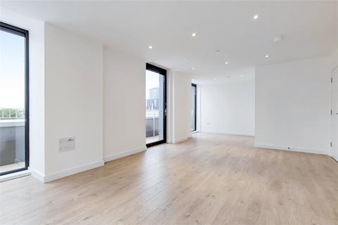 3 bedroom apartment to rent, Giles House, London E15