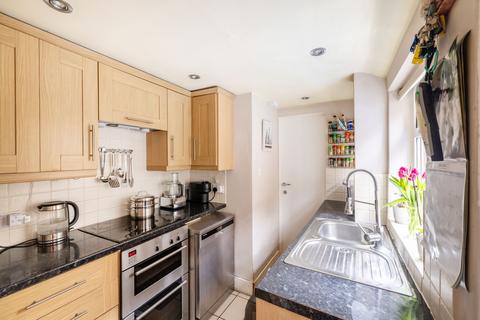 160 Godstone Road, Caterham, CR3 6RB
