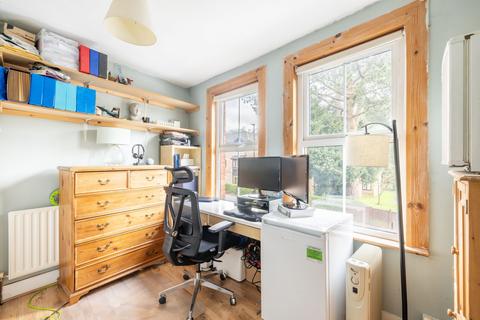 160 Godstone Road, Caterham, CR3 6RB