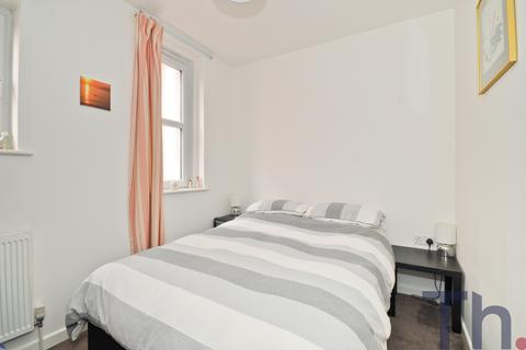 1 bedroom flat for sale - Clarence Buildings, Freshwater PO40