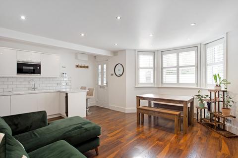 2 bedroom apartment for sale, Schubert Road, Putney, London, SW15