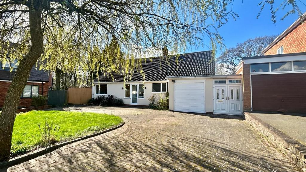 Grace Road, Millisons Wood, CV5 4 bed detached bungalow for sale £550,000