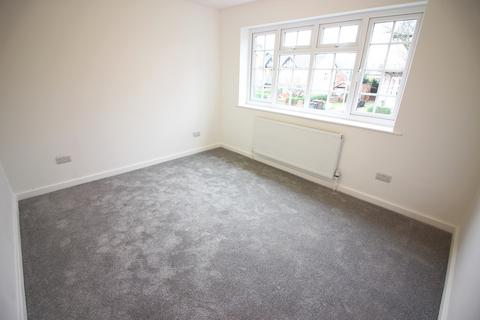2 bedroom flat to rent - Scarisbrick New Road, Southport, PR8