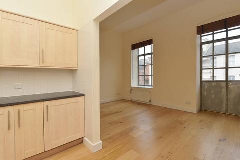 49/4 Patriothall, Edinburgh, EH3 5AY