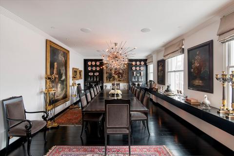 4 bedroom flat for sale, Hill Street, Mayfair, London, W1J