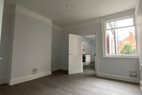 3 bedroom terraced house to rent, Newton Street, Newark, Notts, Notts, NG24