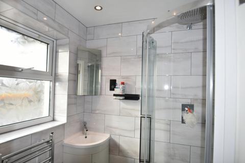 11 Lincoln Court, Denham, Uxbridge, UB9 5EU