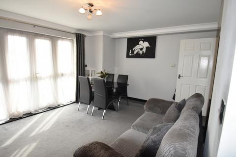 11 Lincoln Court, Denham, Uxbridge, UB9 5EU