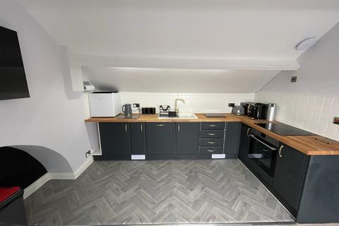 2 bedroom flat to rent - Middleton Road, Banbury OX16